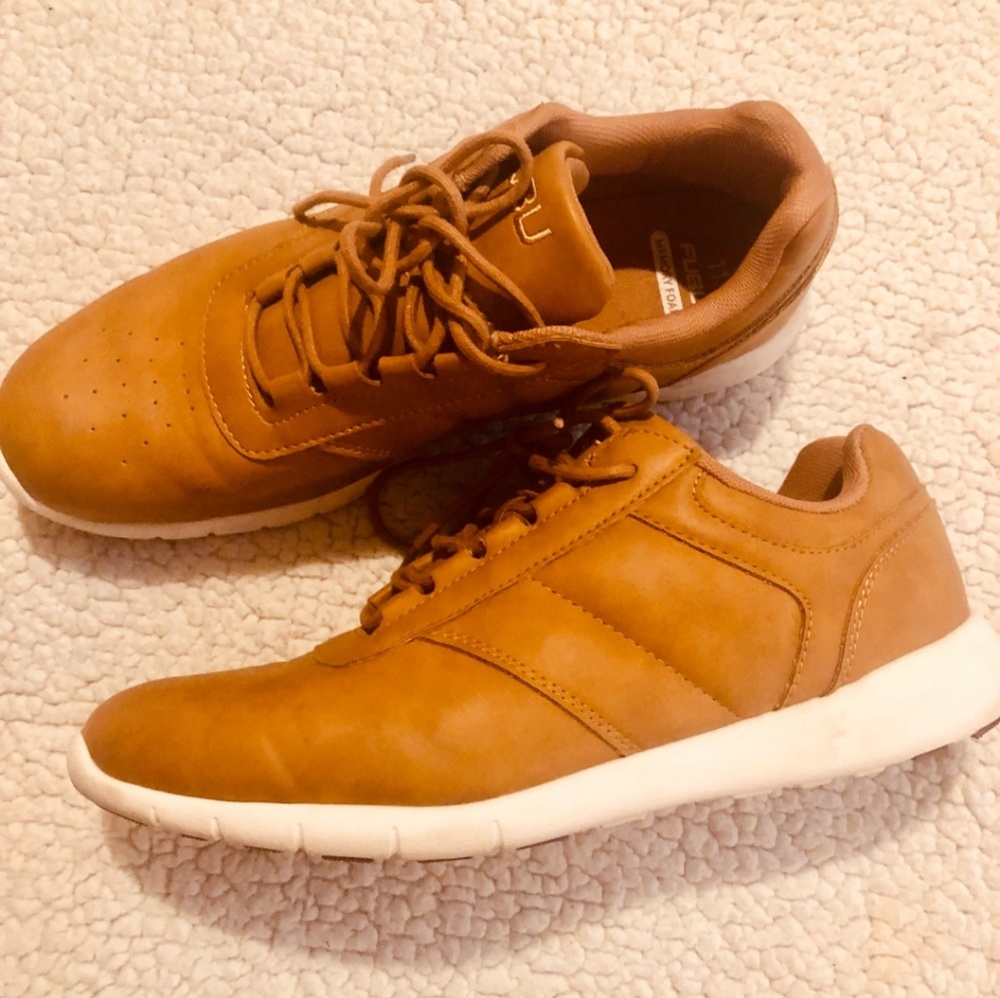 Men's Size 11 FUBU Shoes